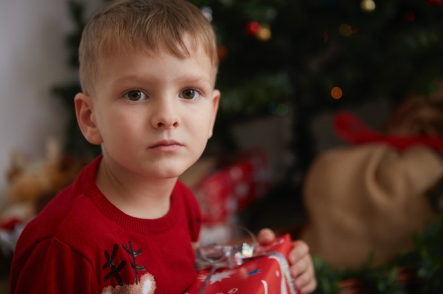 25 ways to prepare your autistic child for the holidays